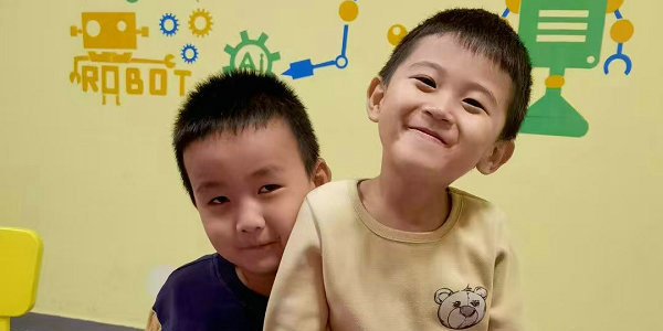 加入爱克斯！开启少儿科创素养提升之旅